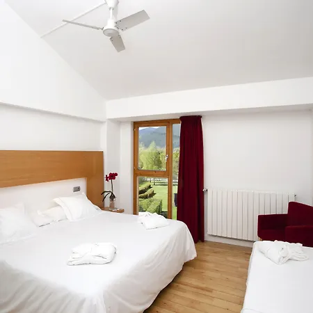 毕斯卡斯大地酒店 4* 毕斯卡斯