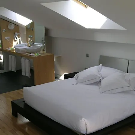 毕斯卡斯大地酒店