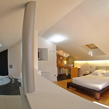 毕斯卡斯大地酒店 酒店